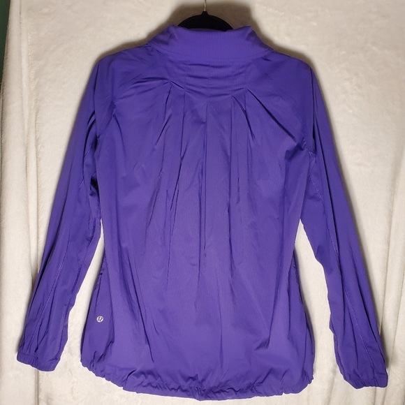 Transition Jacket in Bruised Berry - Picture 2 of 6